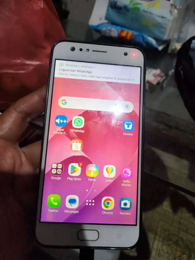 Asus zenfone 4 selfi ram 4/64 gb