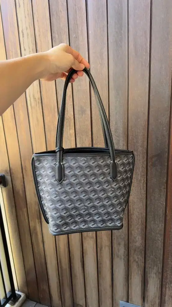Mini russo christy Ng original. Kondisi mulus 90%
