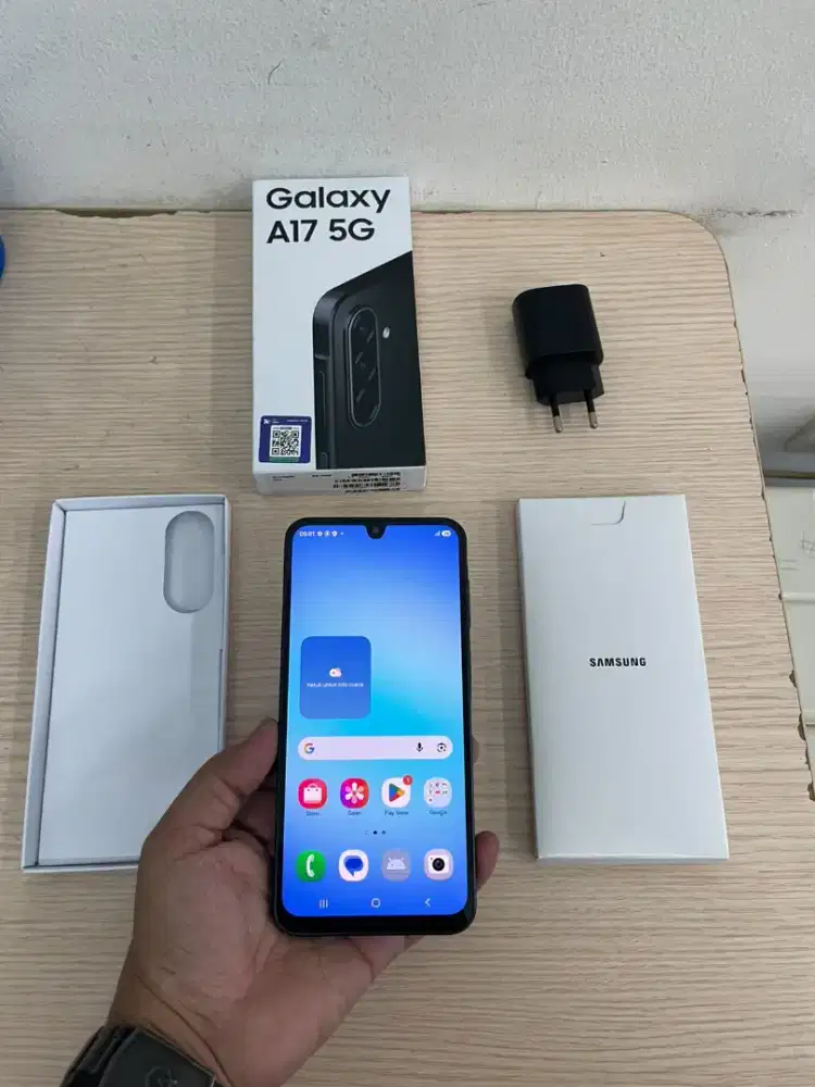 Samsung Galaxy a17 5G 8/256gb lengkap
