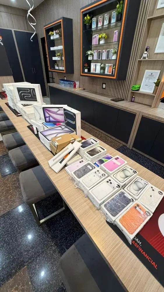 MACBOOK AIR SERIES