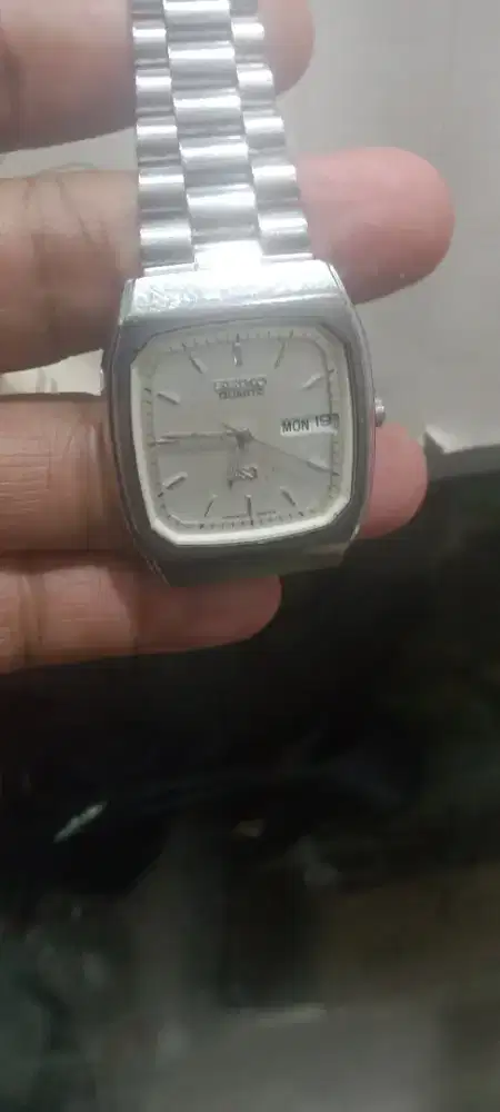Jam tangan Seiko