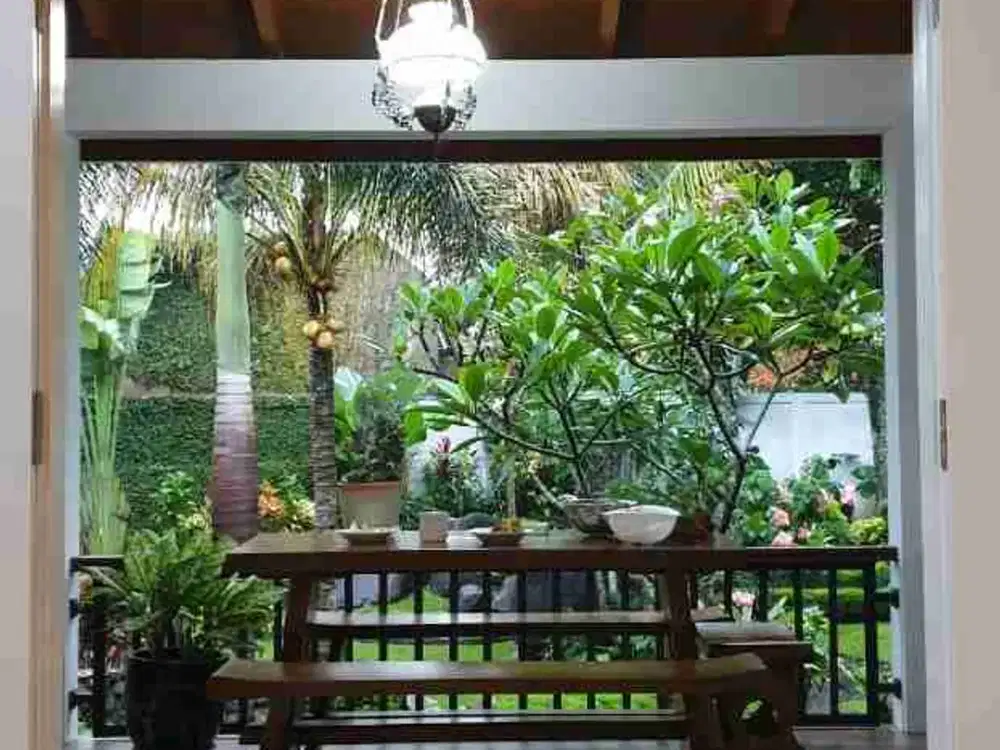 Jual rumah rasa Villa asri & sejuk di Bogor Selatan.