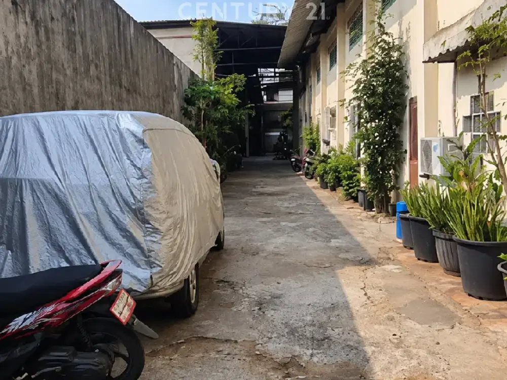 Gudang Ex Pabrik Lokasi Pinggir Jalan Utama Kebayoran Lama