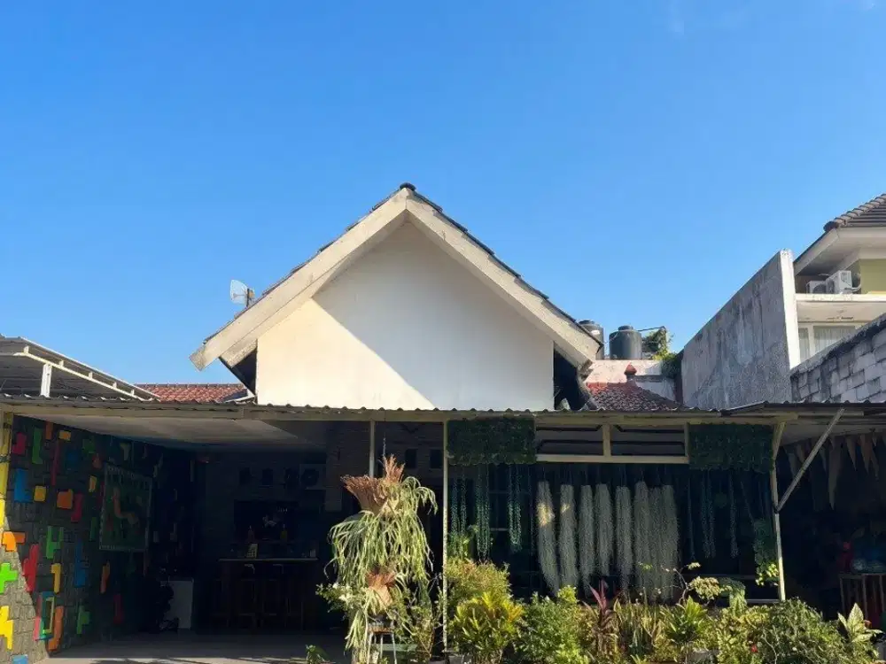 Rumah Besar Dengan Tanah Luas Di Springhill Garden, Sawojajar Malang
