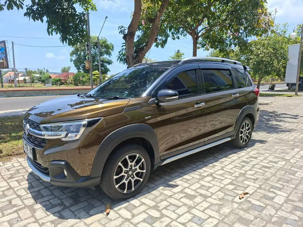 Suzuki XL7 Alpha matic 2020, Terawat, Siap Perjalanan Jauh.