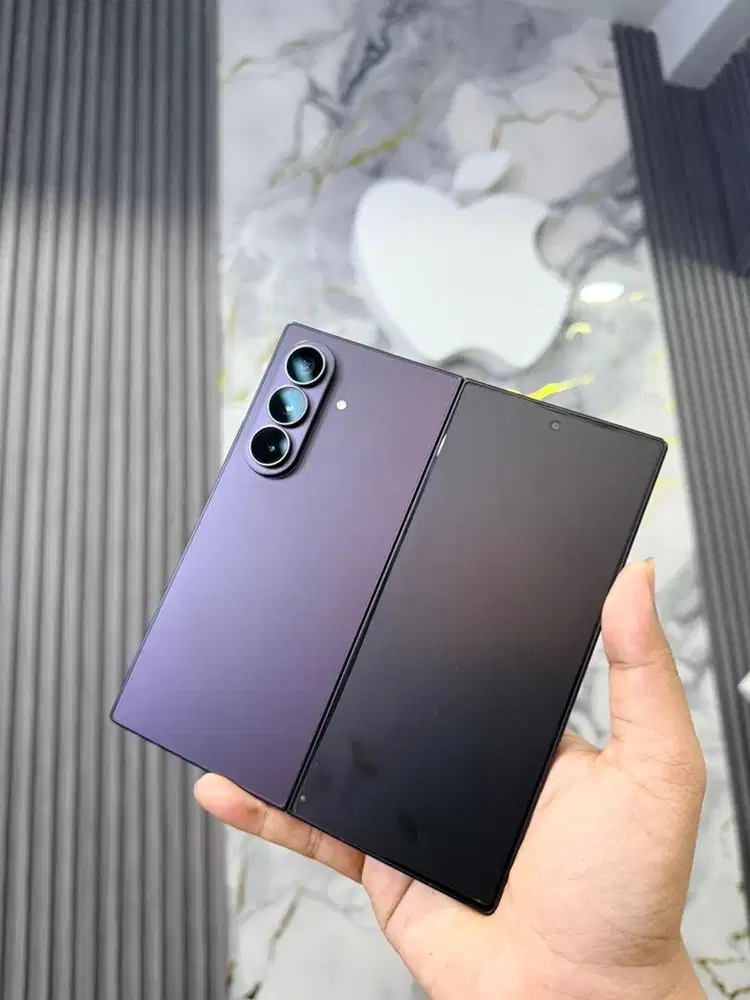 Samsung Fold 8 Ultra 256 Pemakaian Singkat Mulus Total