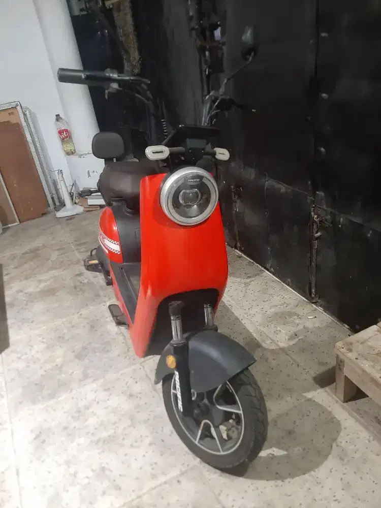 Sepeda listrik pasific ventura