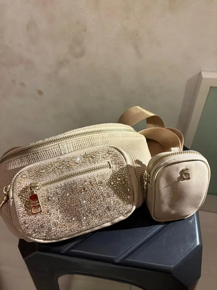 TAS STEVE MADDEN Bmaxima Convertible Belt Bag