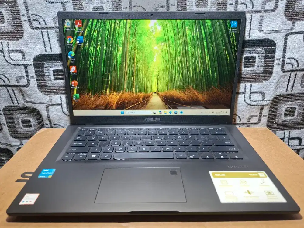 Laptop Asus VivoBook A1400EA ram 8gb keyboard nyala layar FHD mantap