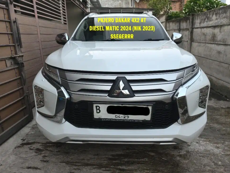 Pajero Dakar Sunroof 2024 / 2023 Putih 4x2 AT Diesel Solar