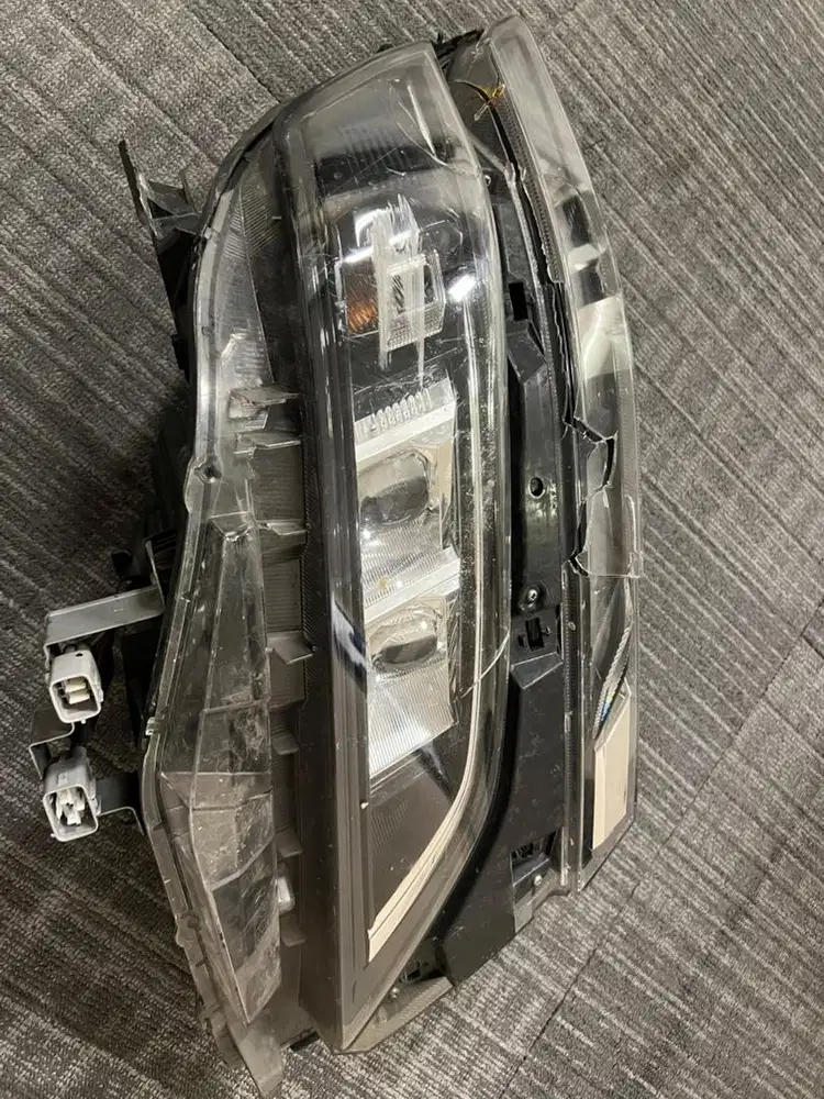 Handlamp Toyota Voxy 2021