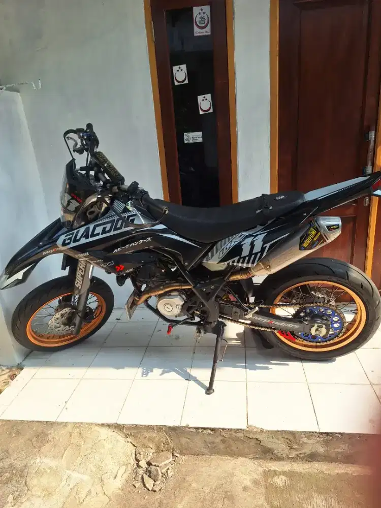 WR 180cm mulus siap di ajak jalan