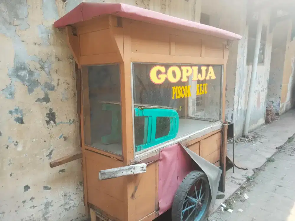 Gerobak piscok gorengan