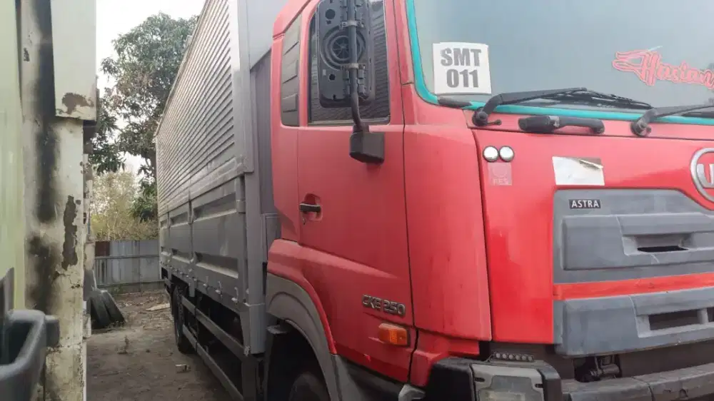 Quester Nissan CKE250 Wingbox Kondisi original