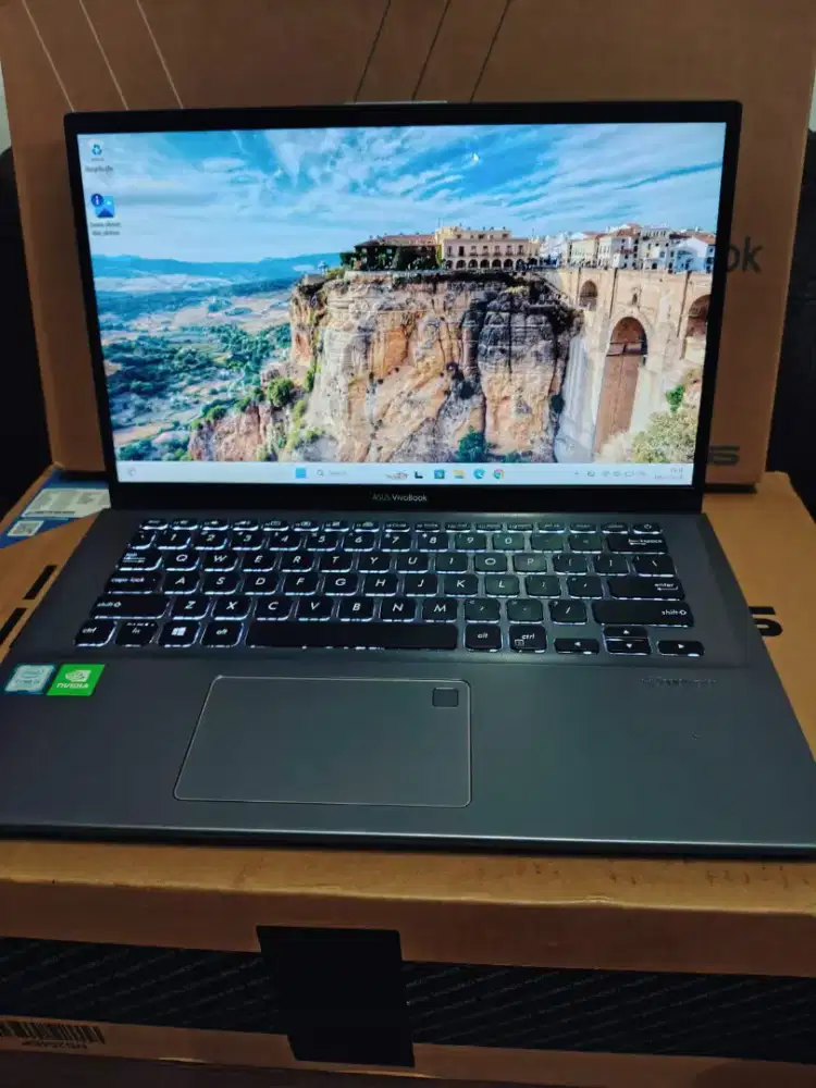 Laptop Asus i3 gen 8