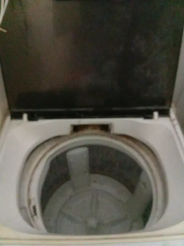 Di jual mesin cuci bermerk electrolux