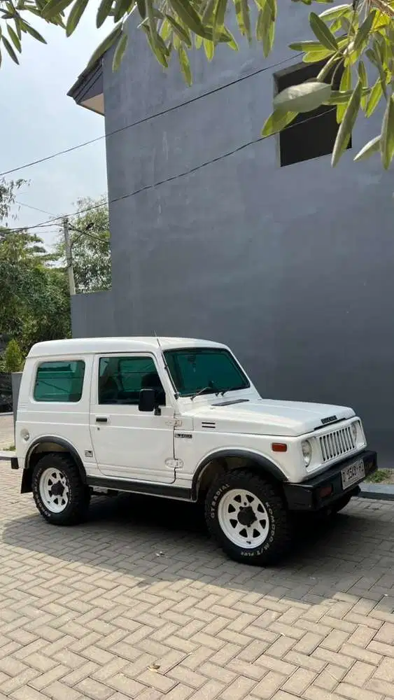 Suzuki Jimny 1988 Bensin
