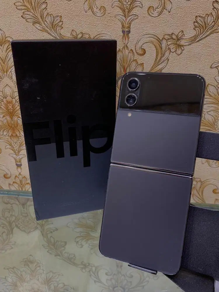 samsung z flip 4 ram 8/128gb minus