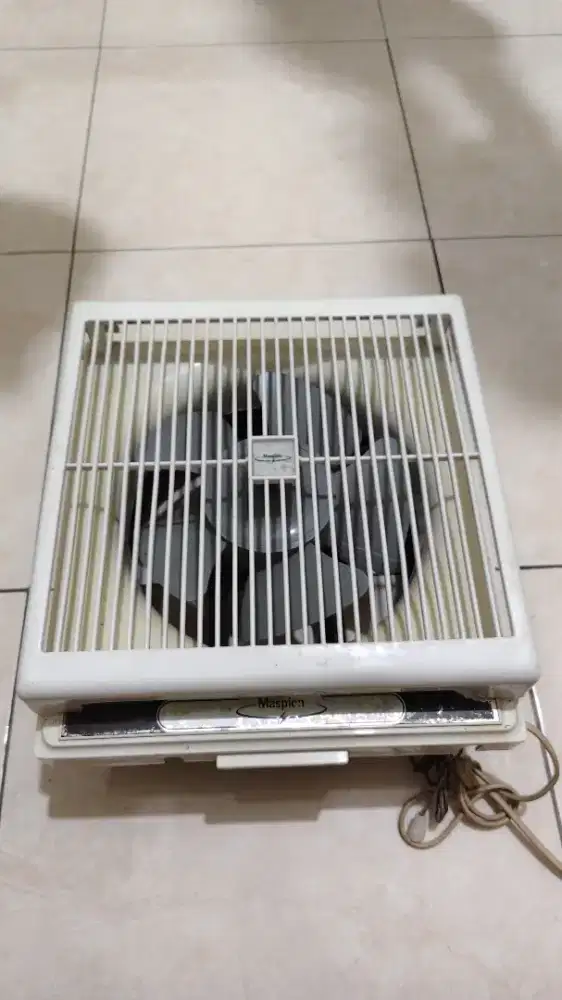 Exhaust Fan Dinding Maspion Eksos Penyedot Hawa Panas