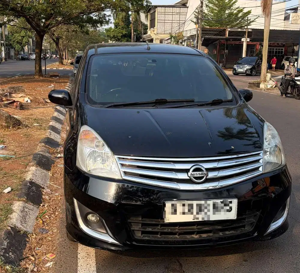 Nissan Grand livina 2013 Bensin