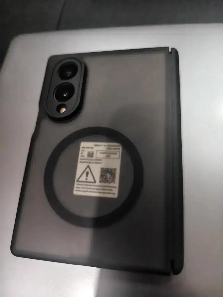 Samsung Fold 8 Wide