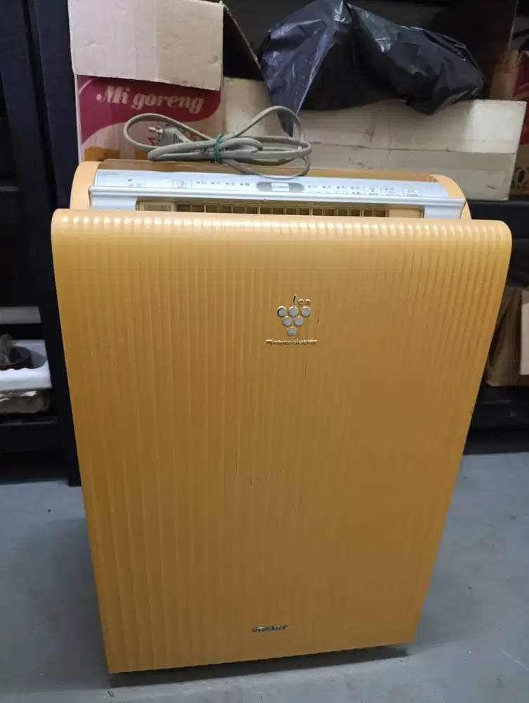 Sharp Plasmacluster ( Air Purifier )