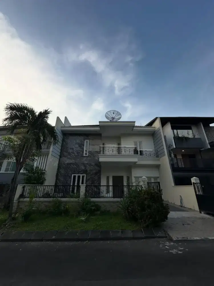 Jual rumah premium Citraland Eastwood ROW jalan lebar