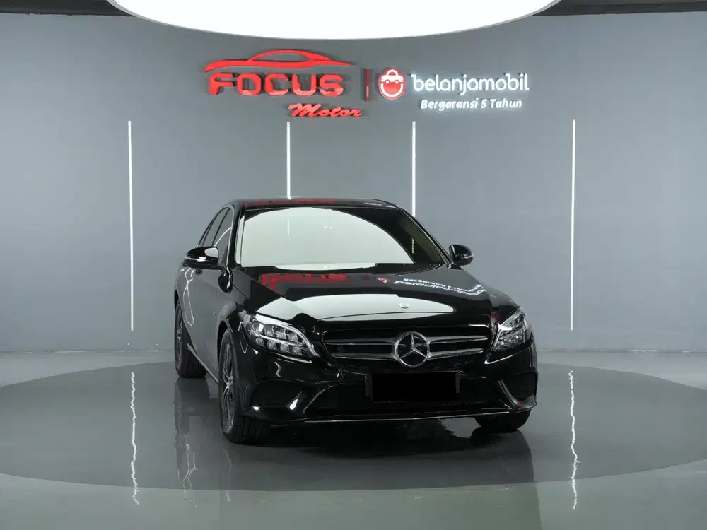 Km 12rb mercedes benz mercy c180 2019 hitam