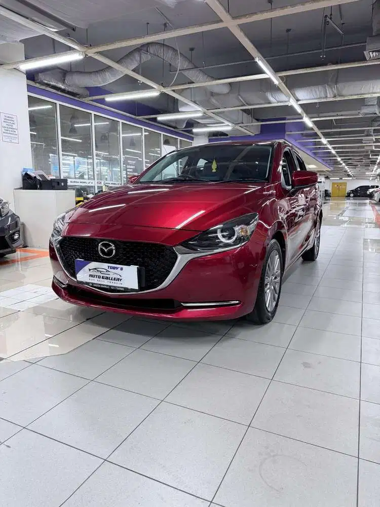 Mazda 2 GT 2022 Sedan ,Soul Red,Low Km 15tb,istimewa,Siap pakai,TOP