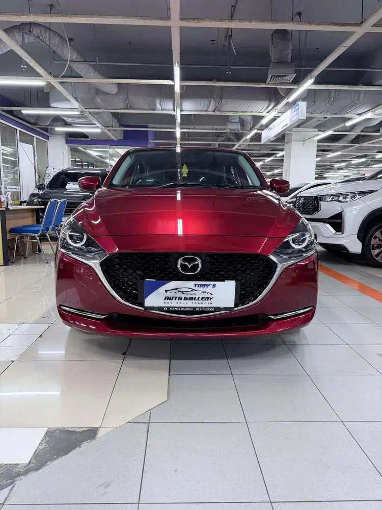 Mazda 2 Sedan 2022 GT,Red,Low Km 15tb,istimewa,Siap pakai,full ori,Top