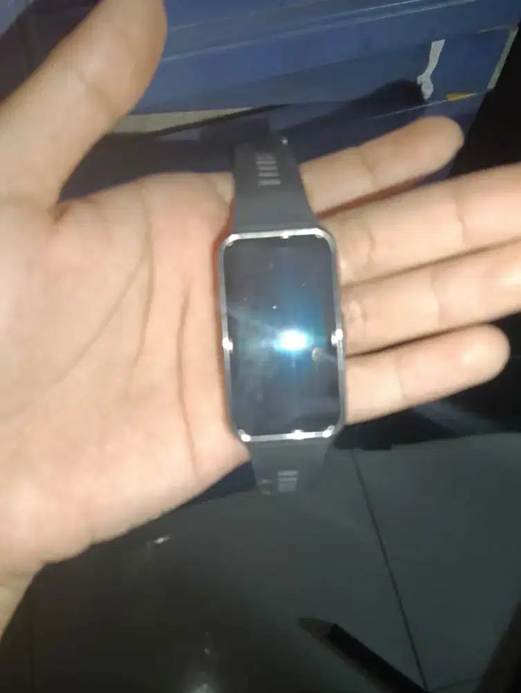 jual jam tangan merek Huawei band 9