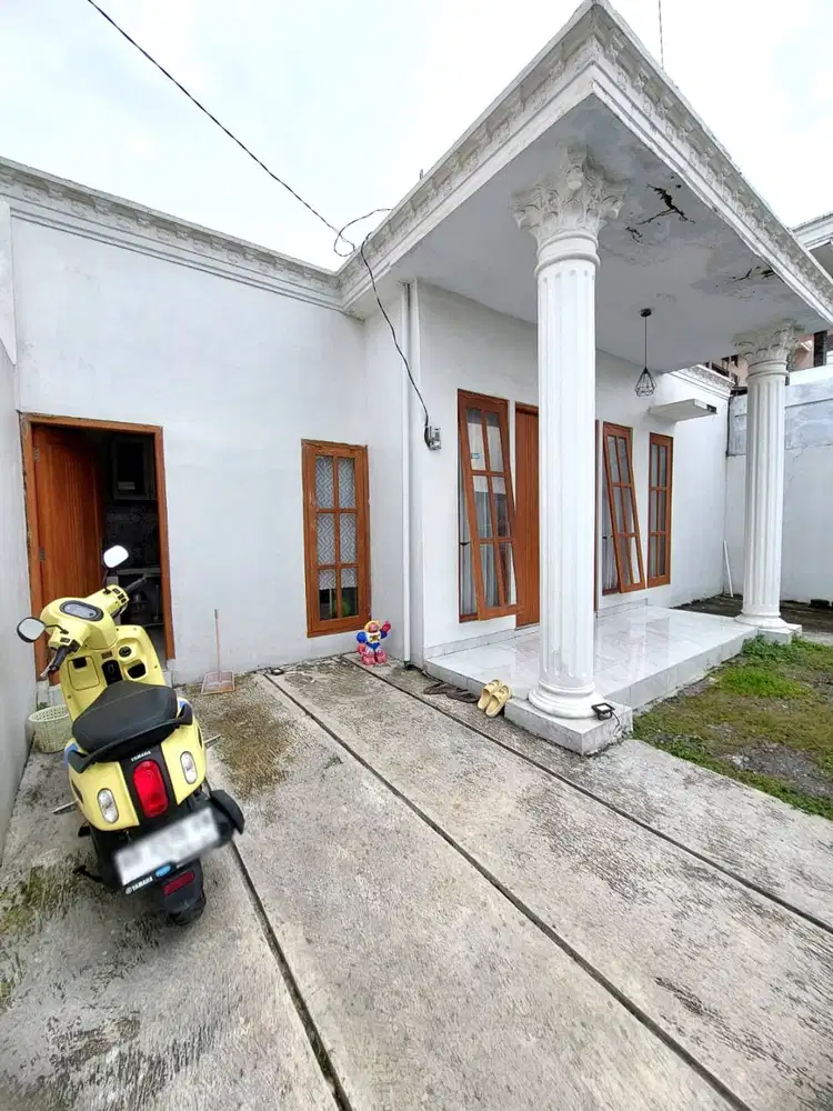 Rumah Strategis Hanya 50 meter dari Jalan Gito Gati