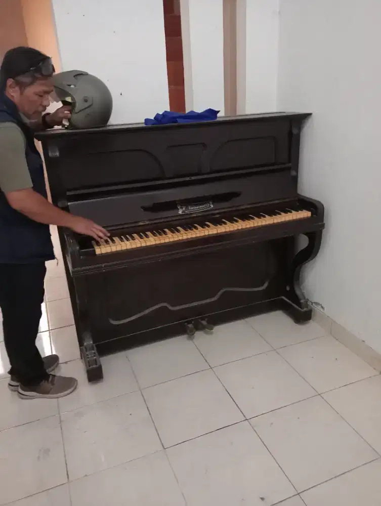 Jual cepat piano hidup