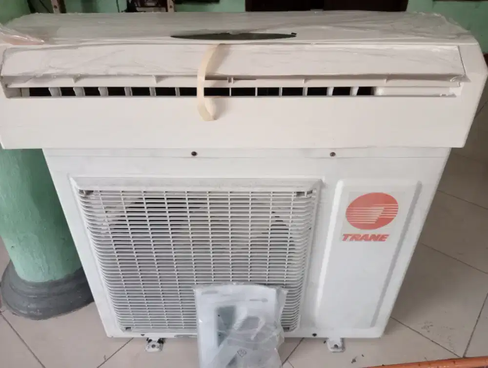 Jual AC 2 pk kondisi normal mulus