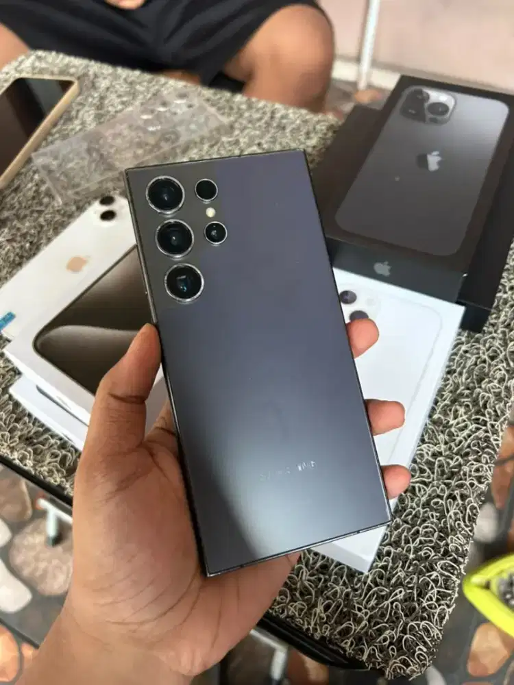samsung S24 Ultra 12/256gb