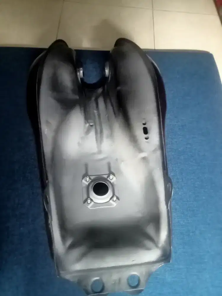 TANKI THUNDER 125