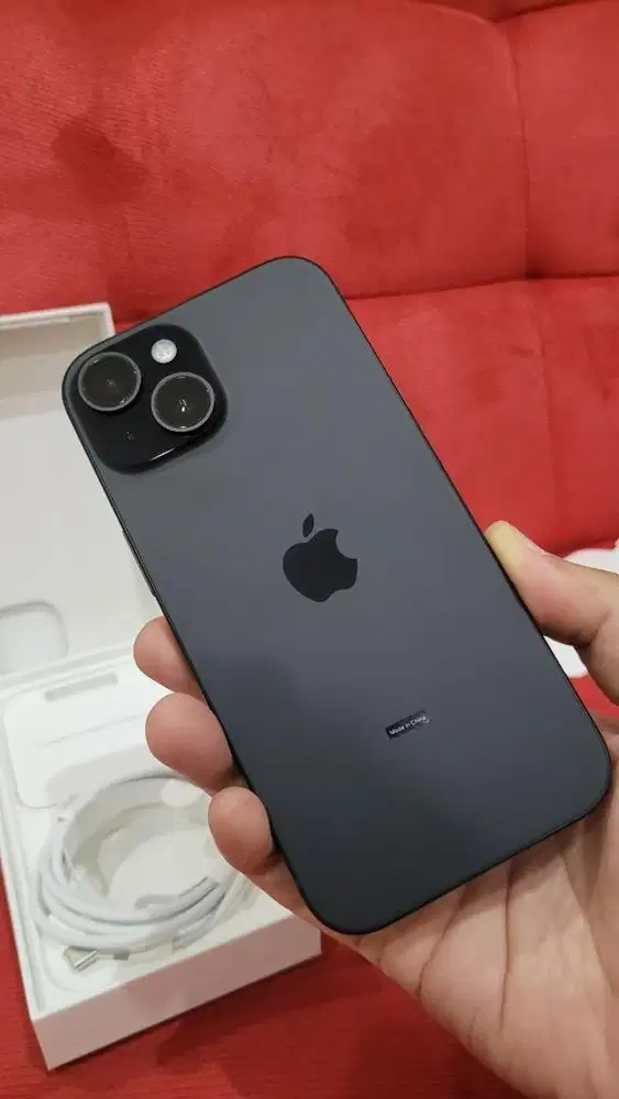 DIJUAL iPhone 15 256GB BLACK RESMI iBOX