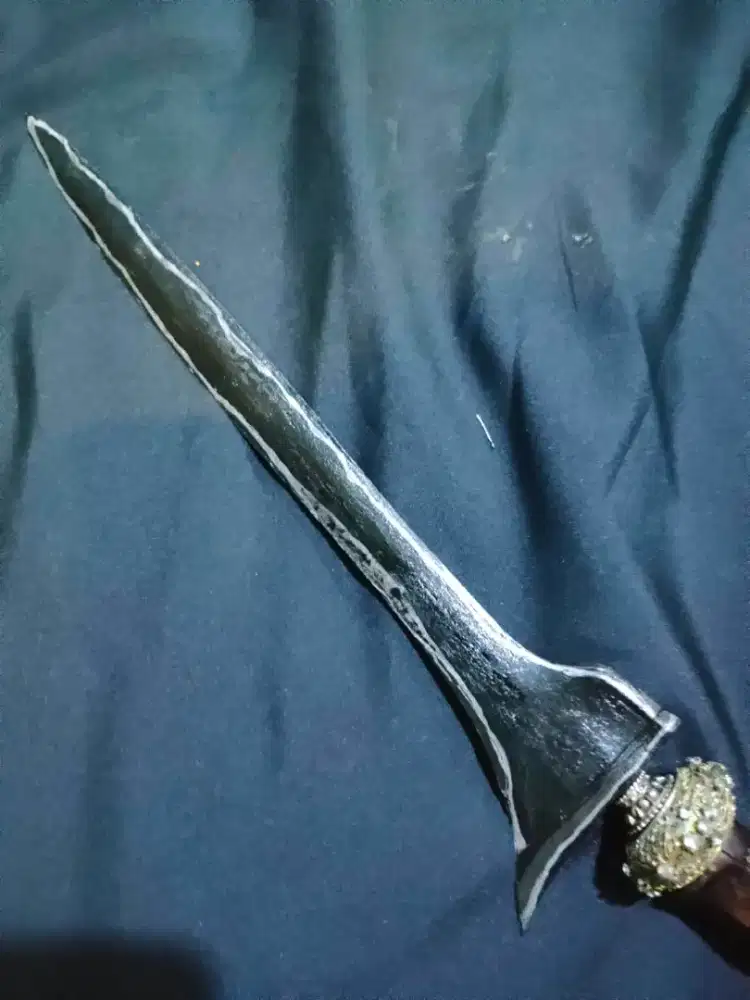 keris pulanggeni lurus wengkon