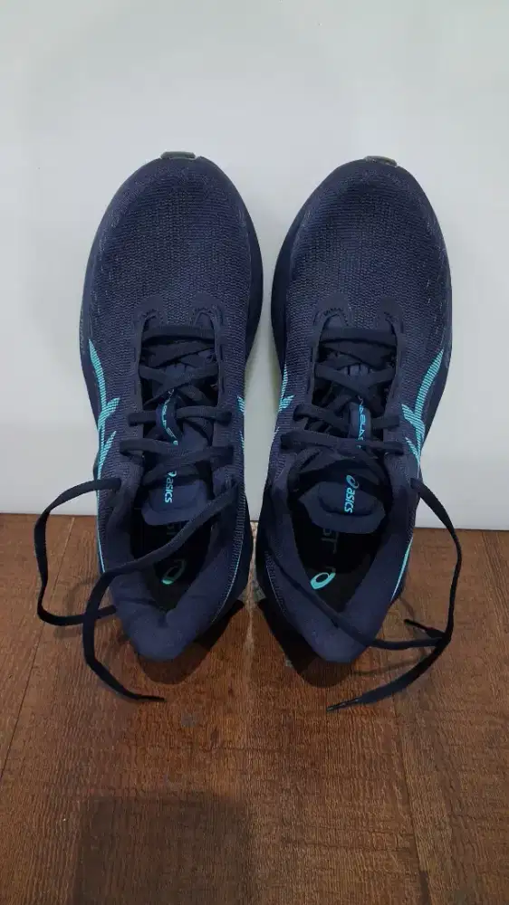 Asics Novablast 6 Ukuran 42½ (Second)