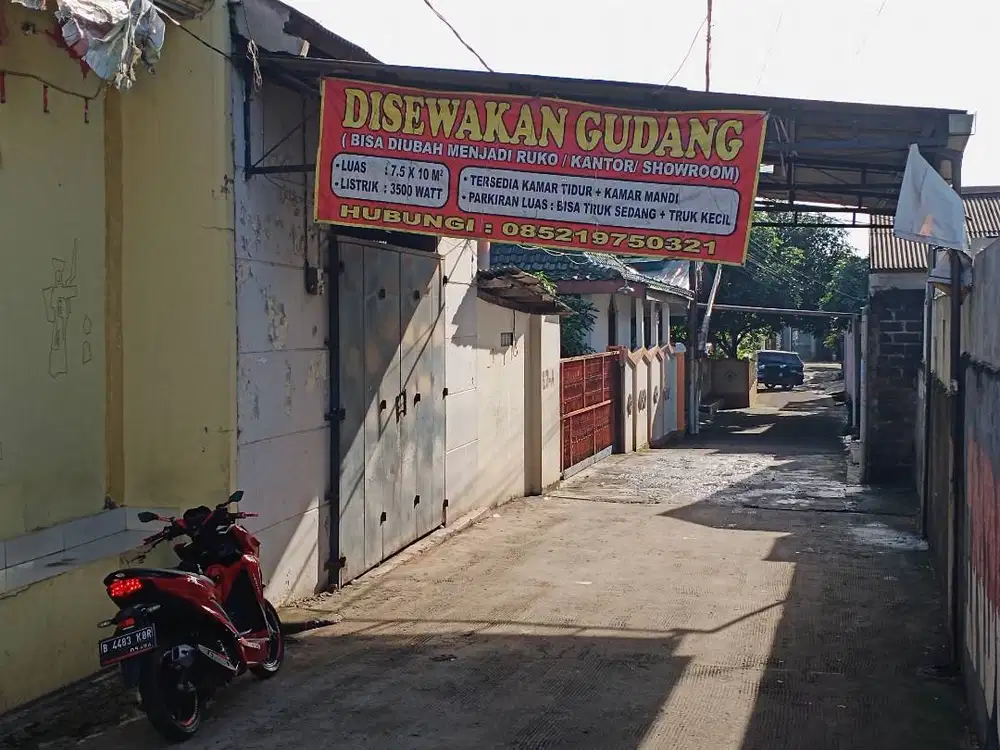 Disewakan Bangunan/Ruang Strategis Sangat Dekat Pinggir Jalan