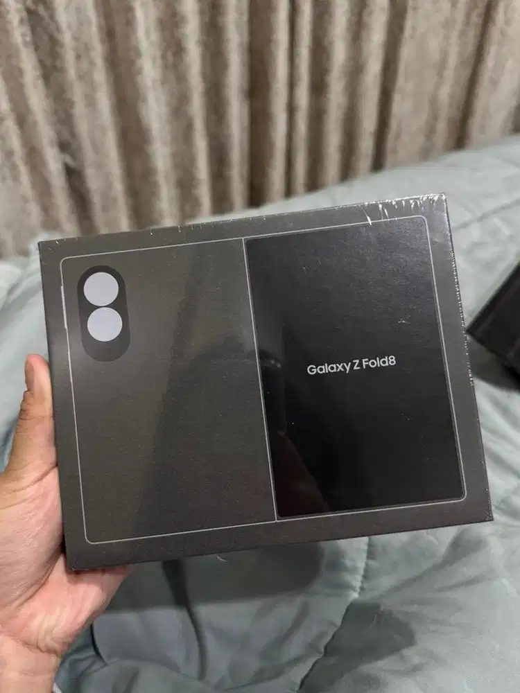 Samsung Z Fold 8