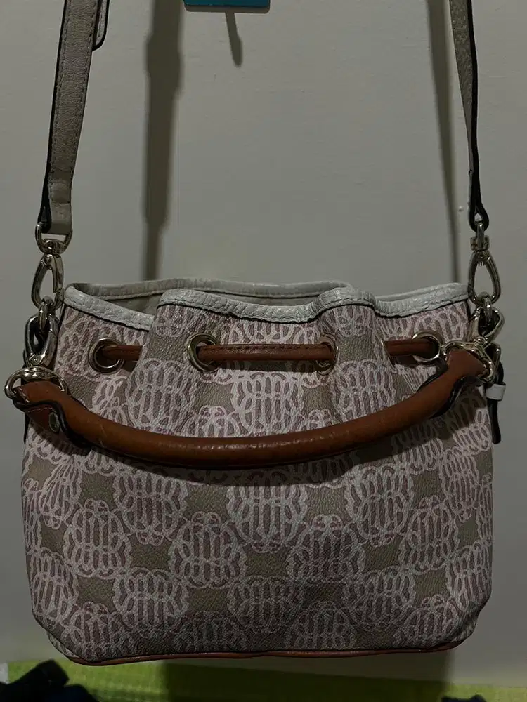 Sling bag Bean Pole Cantik