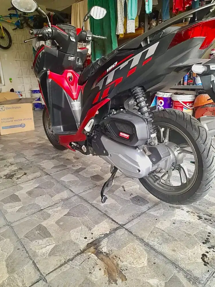 Jual vario 150 2021 mulpis km rendah