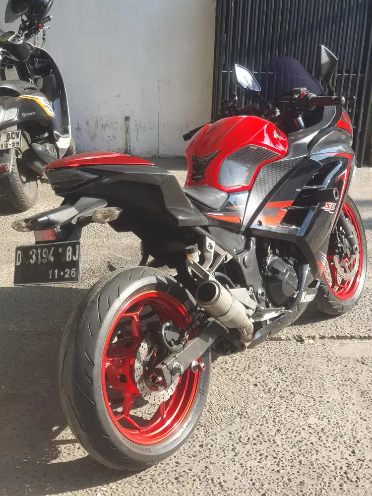 Kawasaki Ninja 250 FI SE Tahun 2015