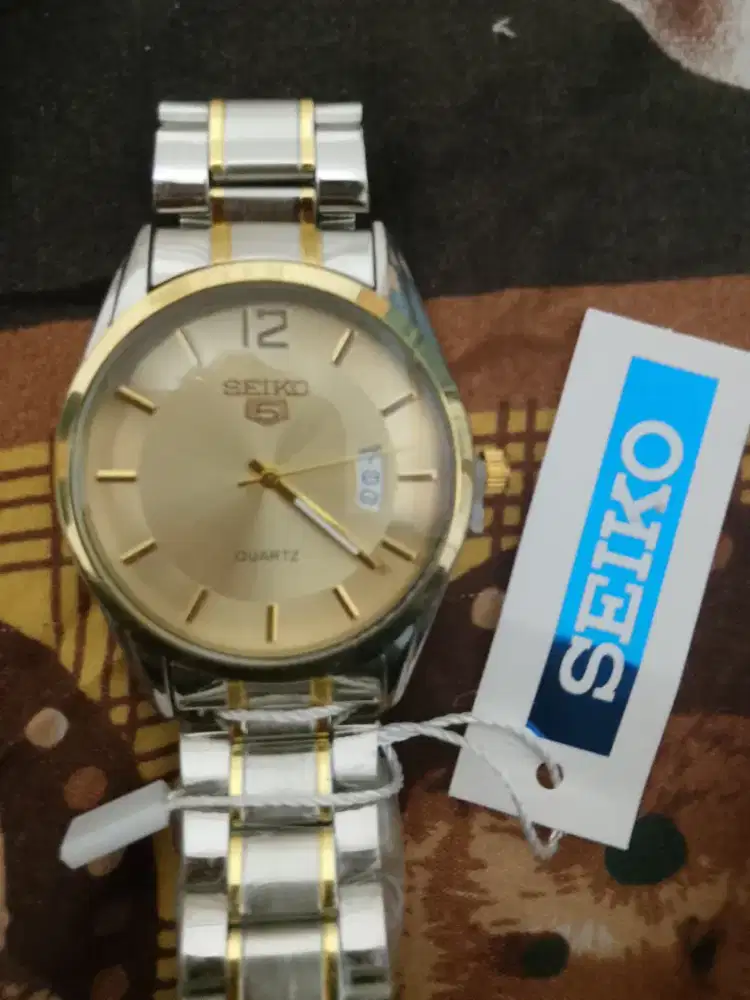 Jam tangan Merk Gold Seiko