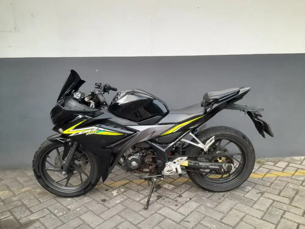 Honda cbr 150 r