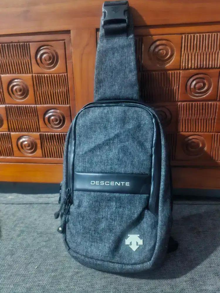 Preloved bodybag Descente original