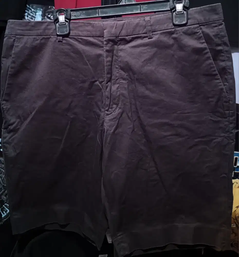 Celana pendek Uniqlo