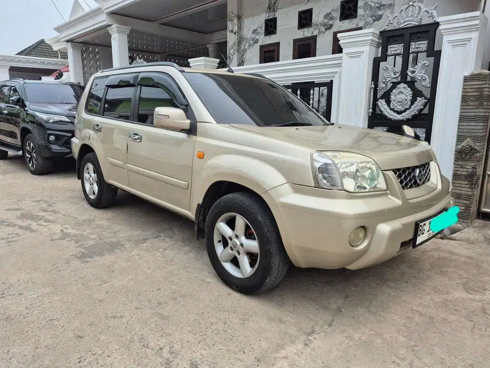 Nissan X-Trail 2004 Bensin