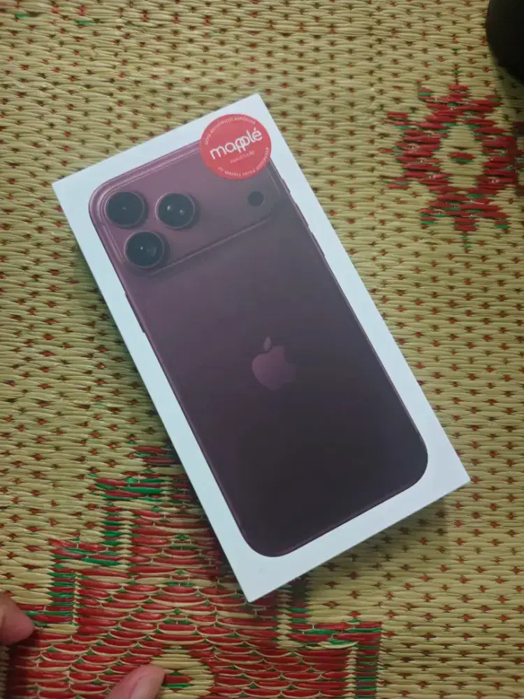 iPhone 18 Pro Max 256 GB Burgundi